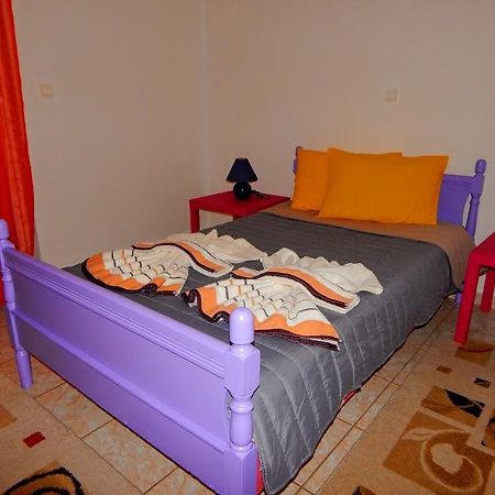 Small Country Apartment In トリポリス エクステリア 写真