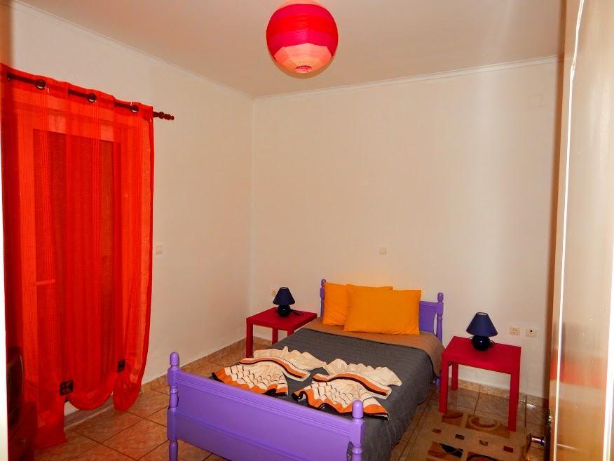 Small Country Apartment In トリポリス エクステリア 写真